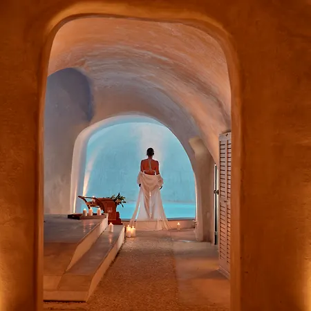 Notos Therme And Vliháda