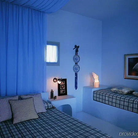 Notos Therme And Vlychada