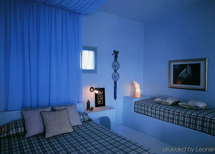 Notos Therme And Vliháda